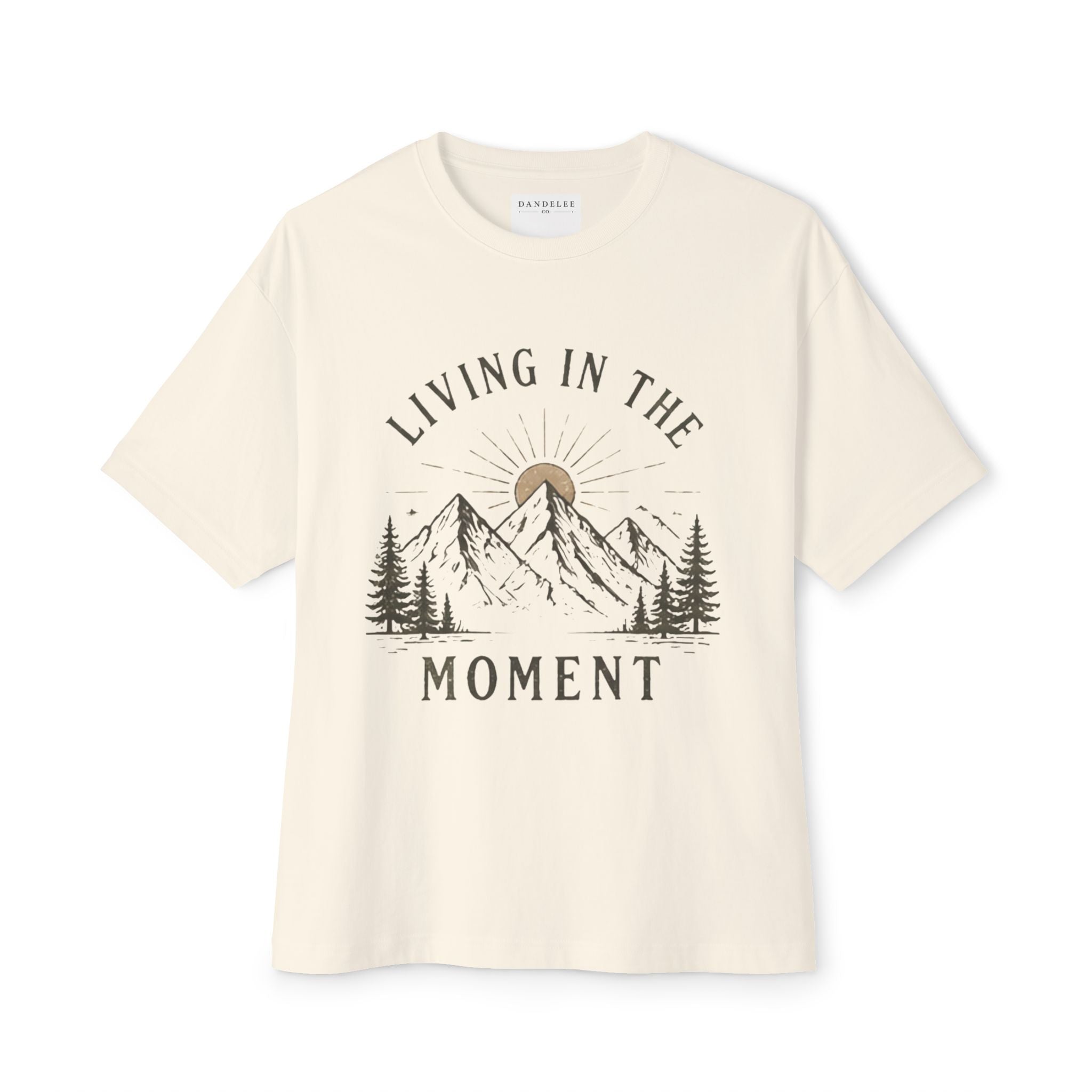 Living  In The Moment - Unisex -  Oversize Boxy Tee